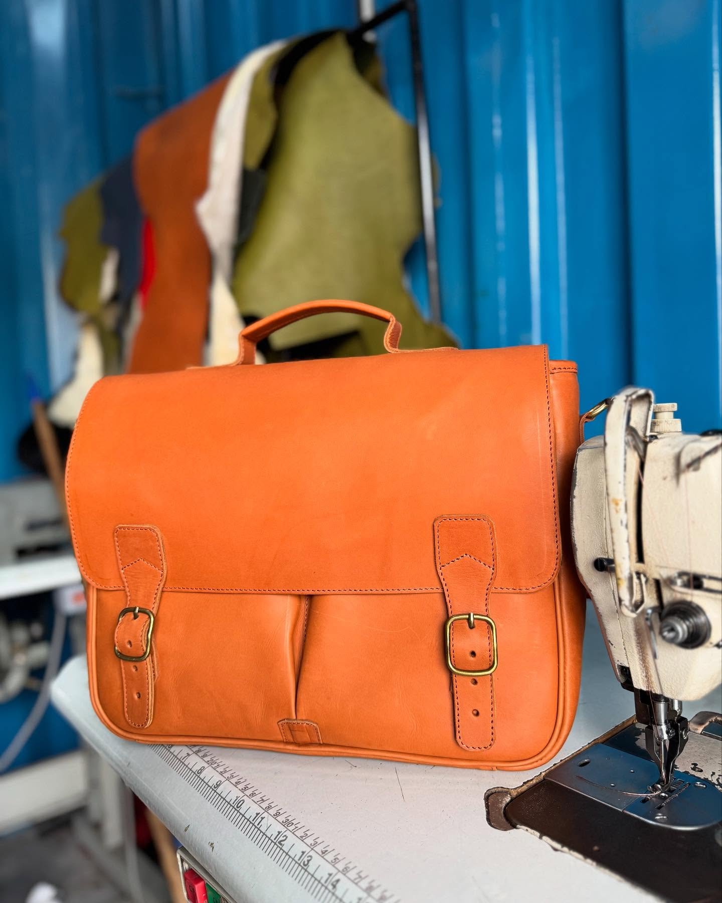 Safari Leather Collections — Signature Bag